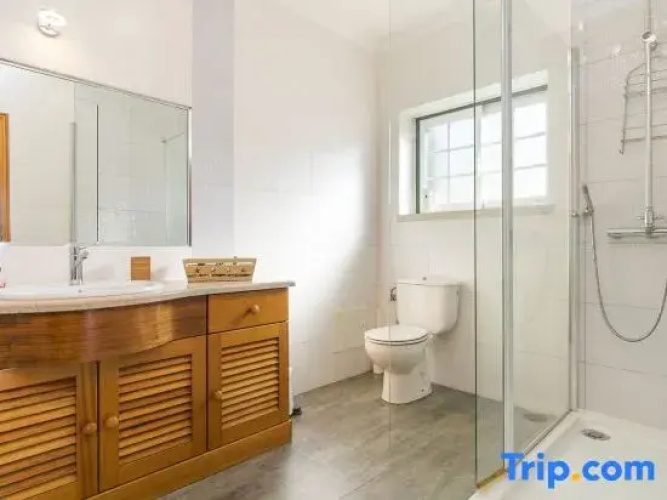 Liv In by Ericeira Property