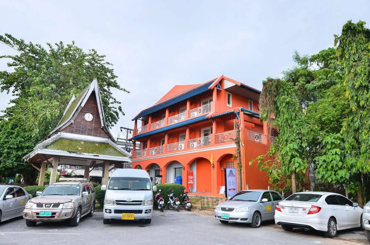 Anda Orange Pier Guesthouse