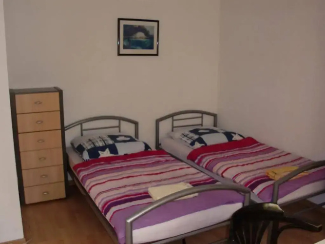 Monteurwohnung im Zentrum Lierenfeld