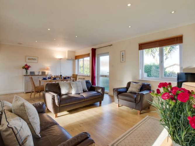 Holiday Home Hunter