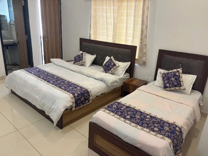 Hotel Rajhans