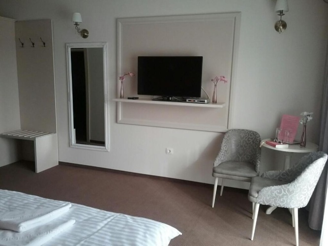 1 Bedroom Suite