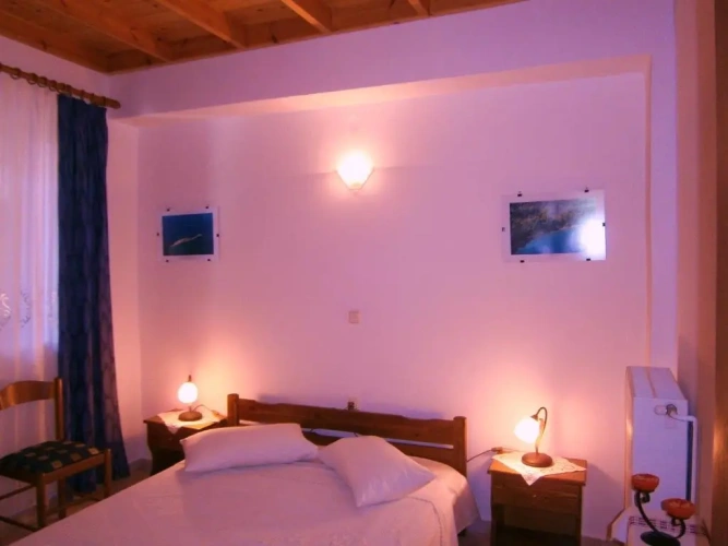 2 Bedrooms Cottage