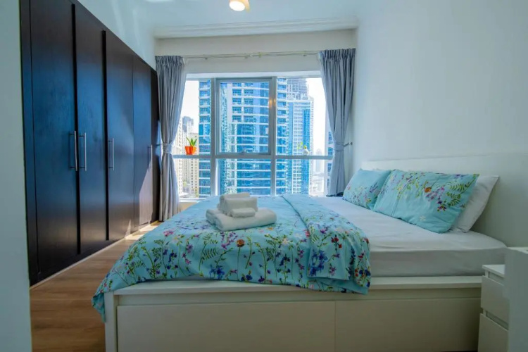 Full Apartment in Dubai Marina,80m from beach