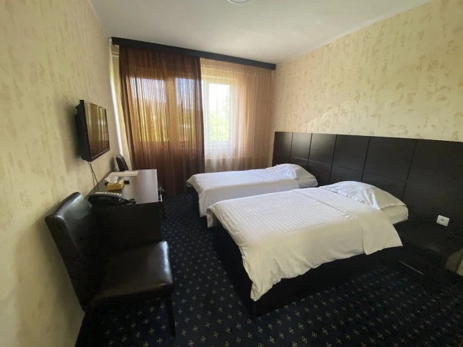 Standard Twin room with city view
