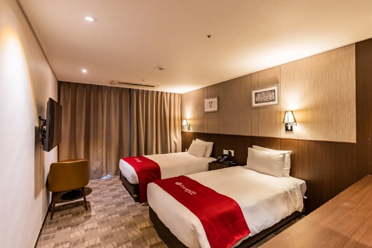 Standard Twin room