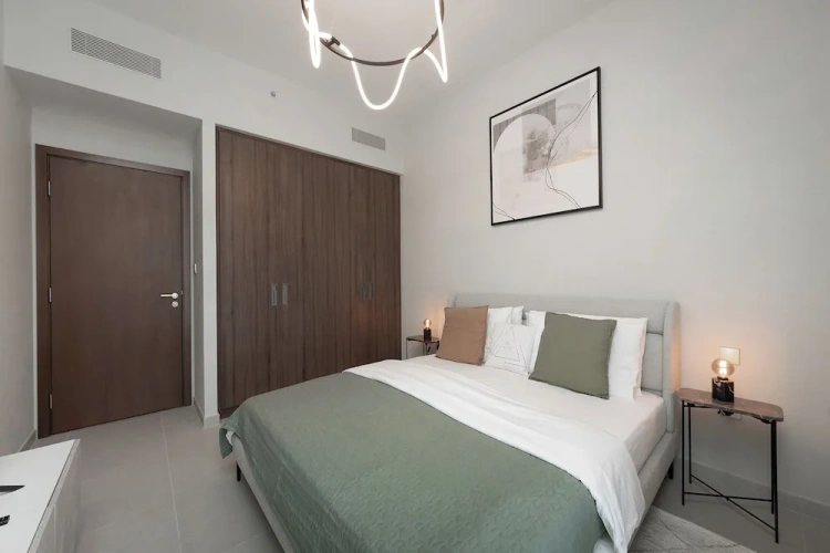1 Bedroom Apartment with city view