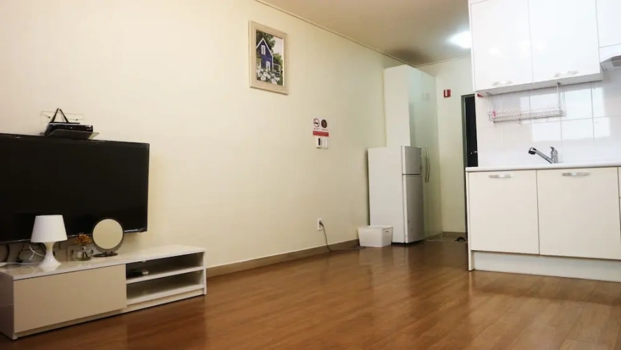 1 Bedroom Standard Twin Family room