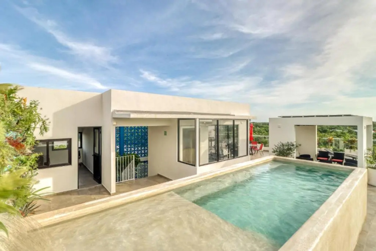 Zulim Condo - 302