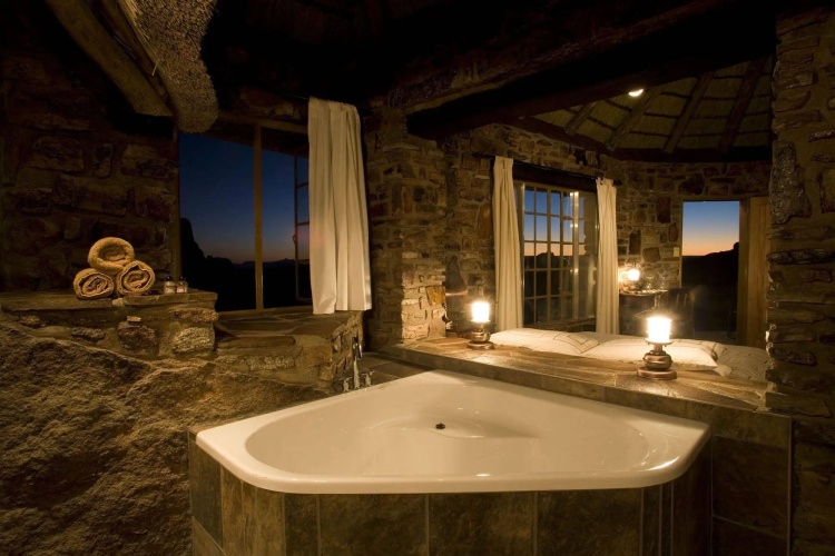 Canyon Lodge