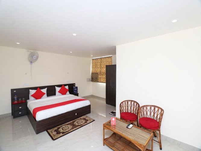 OYO Flagship 22749 Hotel Mda