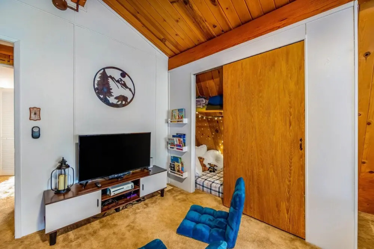 Cub Cabin #471