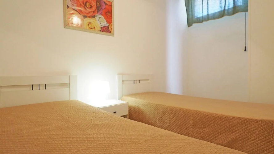 Apartment Torre Suda 1 - 7 Beds Just a few Meters From the sea