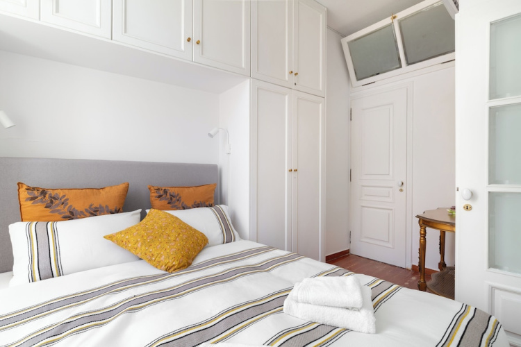 Athenian Getaway Villa by Athenian Homes