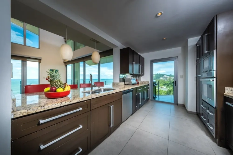 3 Bedrooms Standard room with ocean view