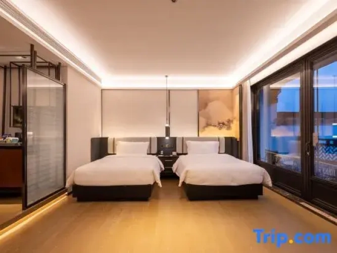 Deluxe Double room with balcony