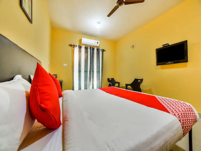 OYO 16005 Sunshine Homes