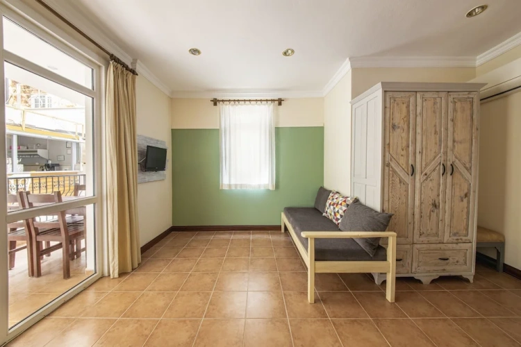 1 Bedroom Economy Apartment with balcony