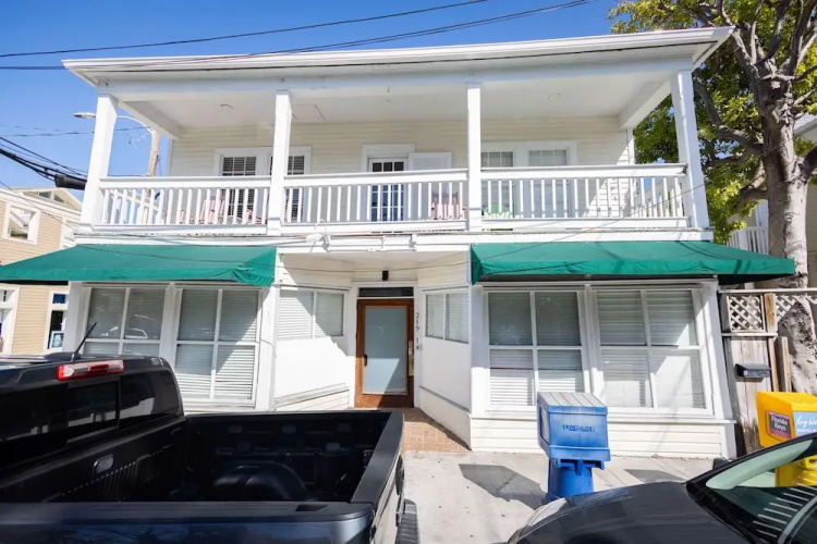 Commodore S Compound By Brightwild Huge Home - Key West, FL