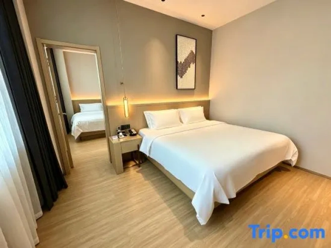Standard Double Suite