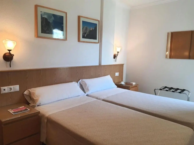 1 Bedroom Twin Apartment with mountain view