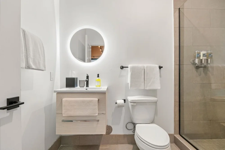 2 Bedrooms Deluxe Double Suite