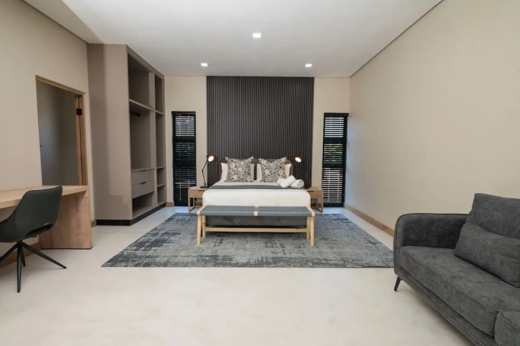 Luxury Suite