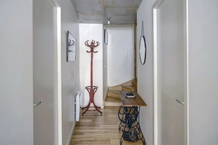 Le Faubourg, charmant duplex pour 4 avec parking!
