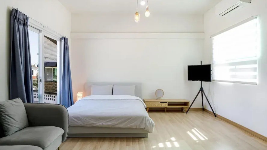 Namhae Seven House