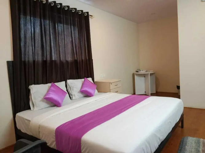 Hotel Crescent Shine