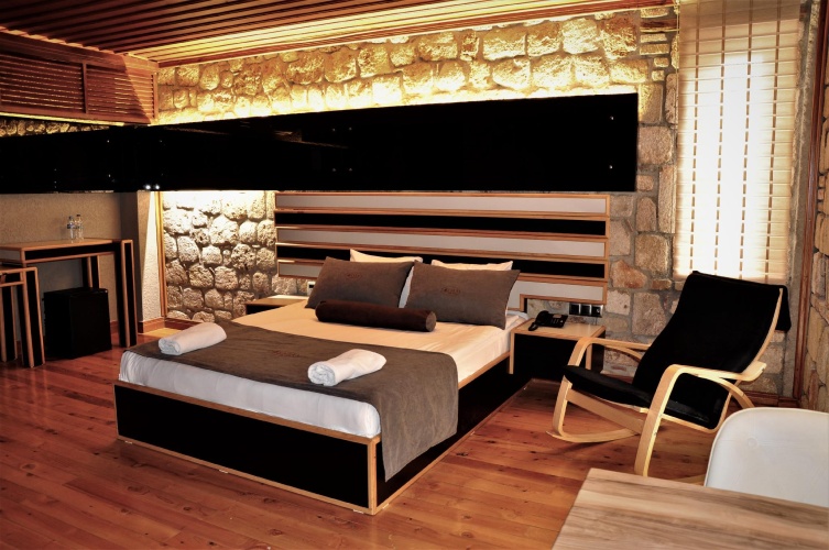 Corner Suite