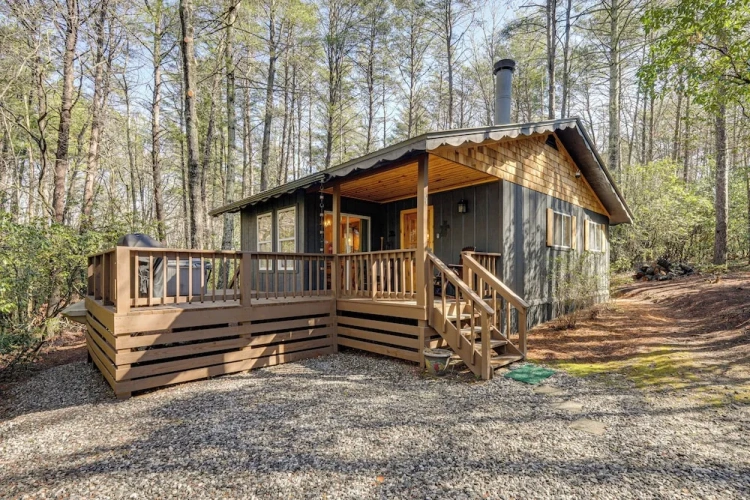 2 Bedrooms Cottage