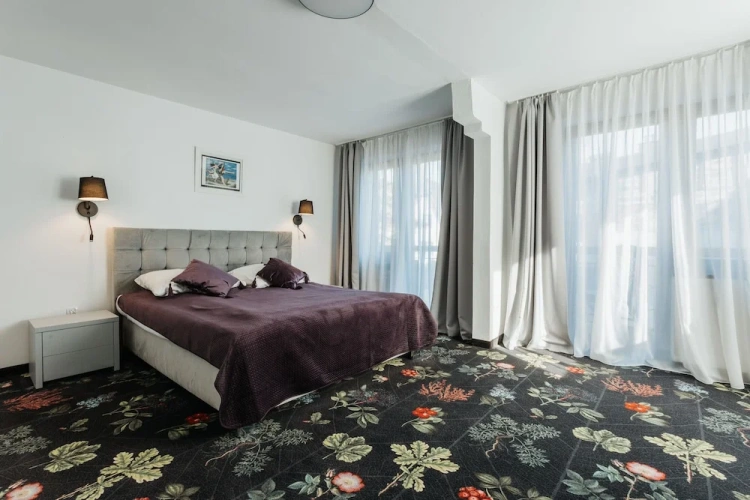3 Bedrooms Apartment