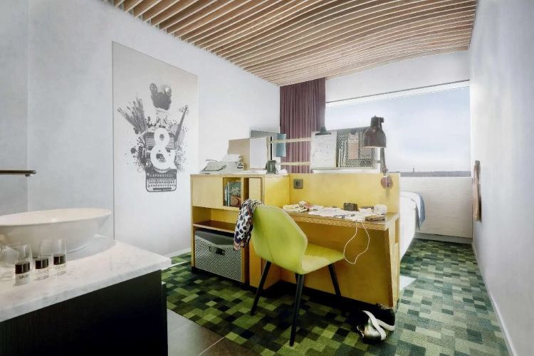 Standard Twin room