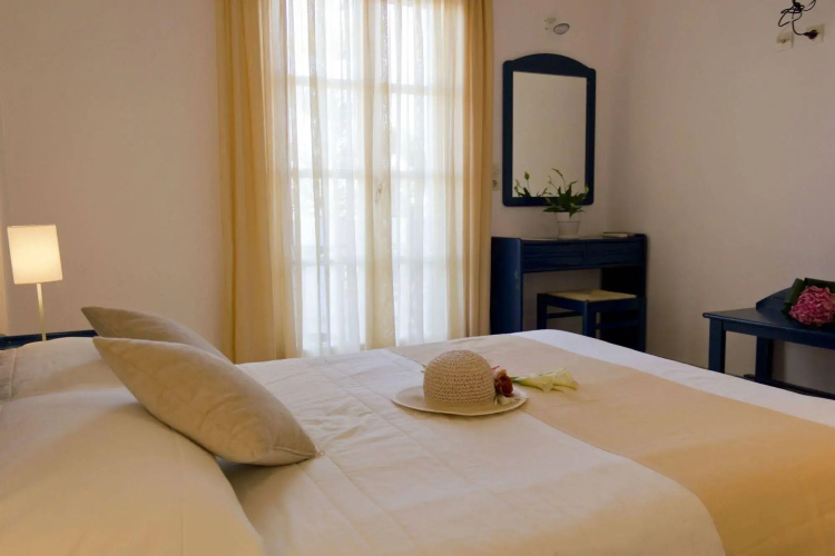 Louis Studios Hotel