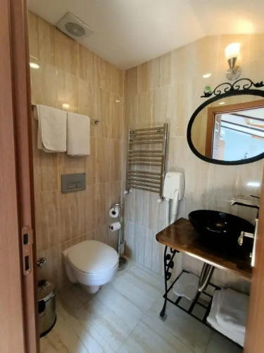 White Mansion Hotel