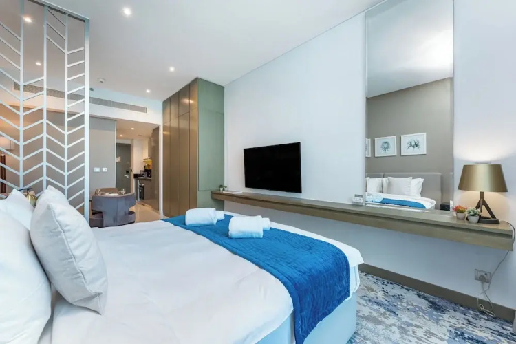 PVH - Damac Prive - Studio - Canal View