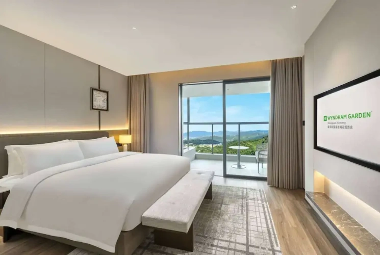 Standard Double room with garden view
