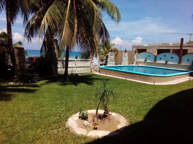 Mima's Village Cozumel