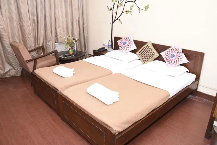 Modipur Hotel