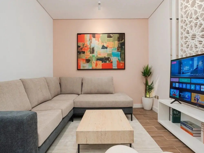 Stylish & Upscale Apartment in Almughrizat