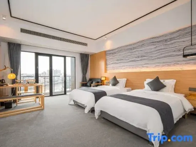 Standard Double room with balcony and with river view