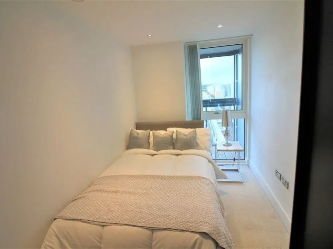 Admiral Tower Apartment