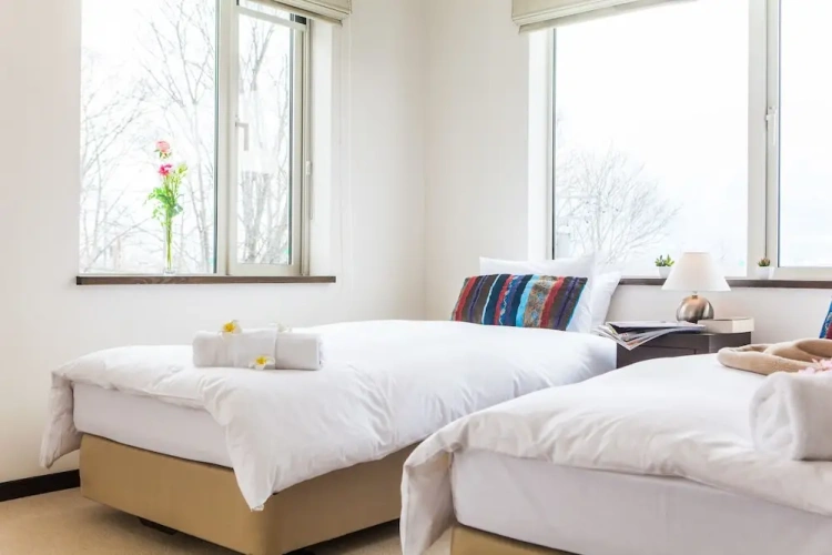 3 Bedrooms Apartment