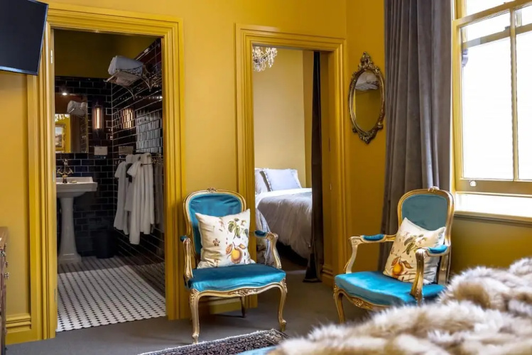 The Royal Hotel