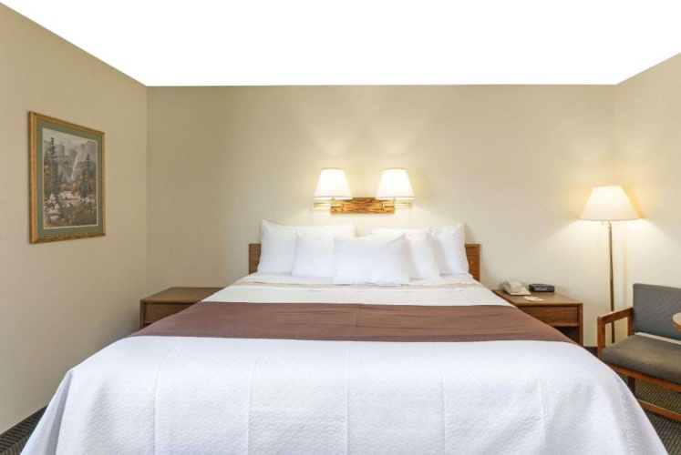 Deluxe Double Suite