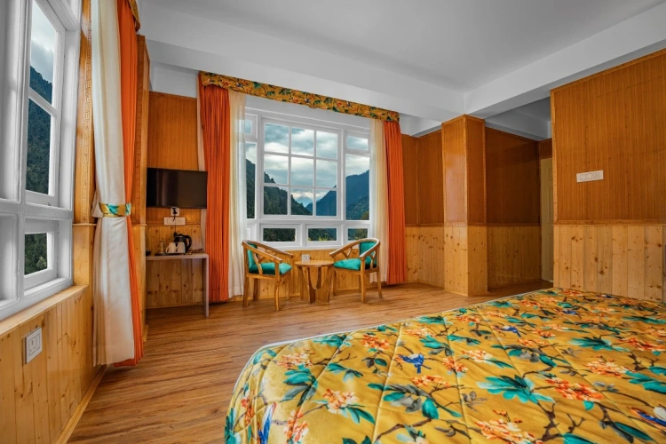 Family Suite with mountain view