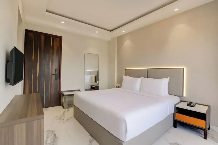 The Hoften Sukh Vasa, Sector 51 & Golf Course Ext Road