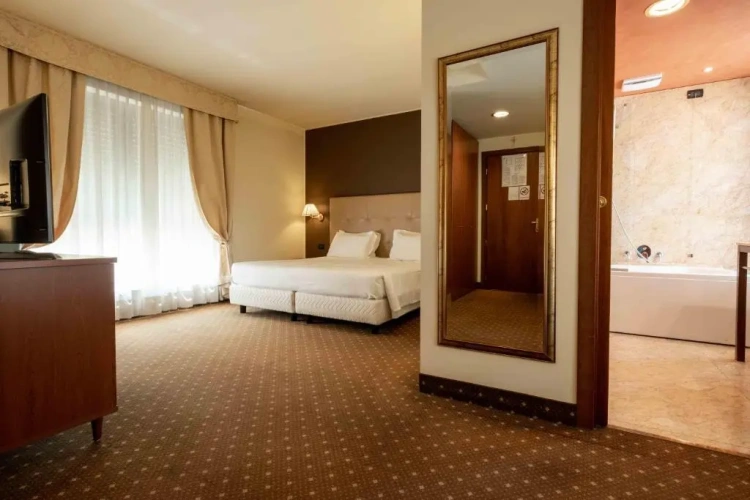 Deluxe Double Suite