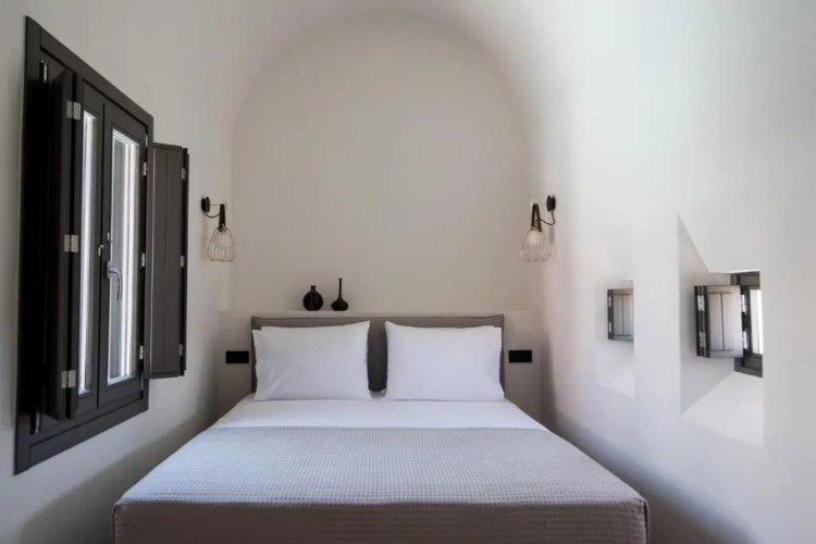 Terra Nera Suites Santorini
